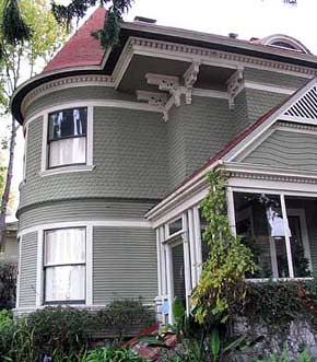 Victorian home at 304 Walnut Street, Santa Cruz, California